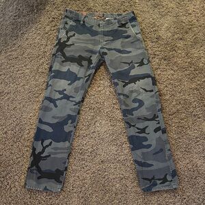 Dockers Men's Gray and Black Cargo Pants